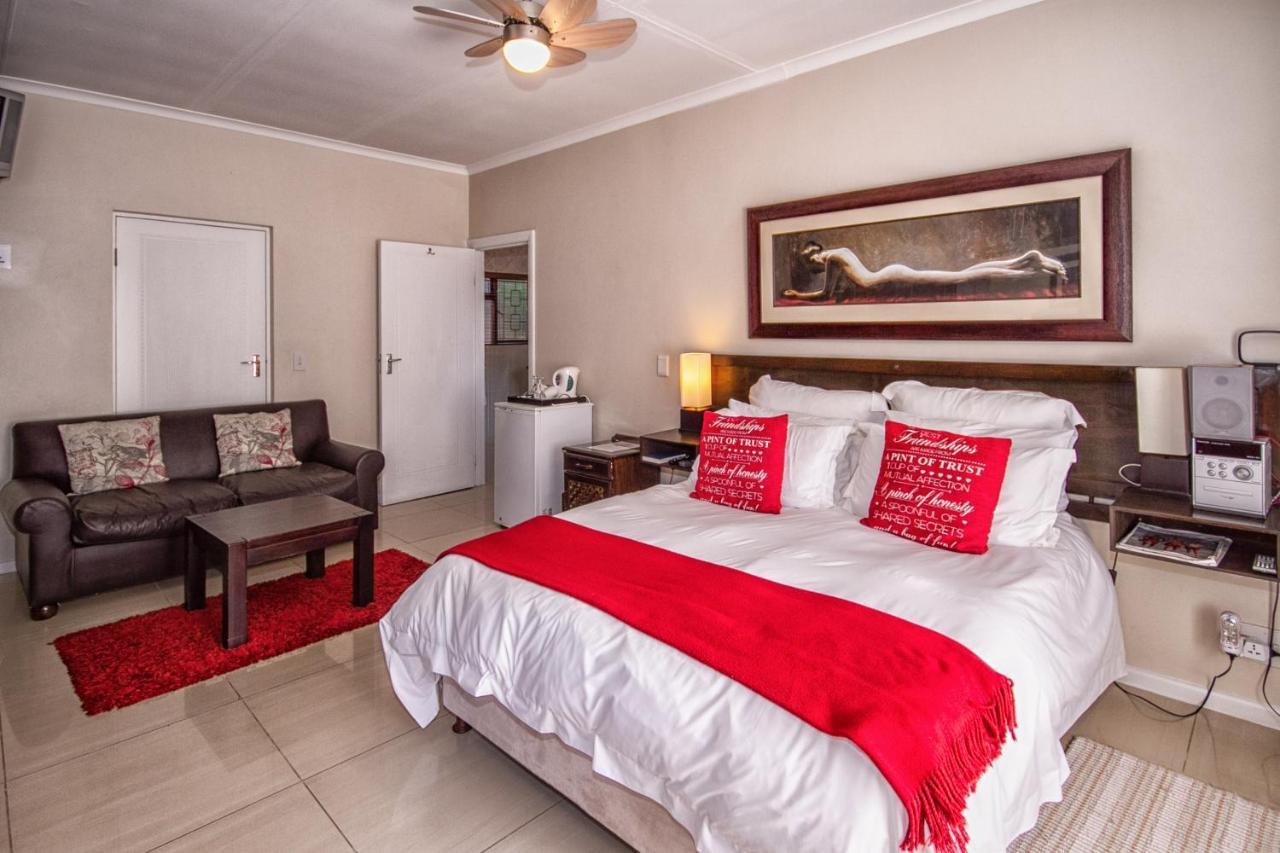 Ohannas Bnb & Self Catering Plettenberg Bay Esterno foto
