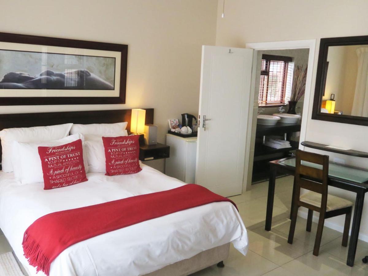 Ohannas Bnb & Self Catering Plettenberg Bay Esterno foto