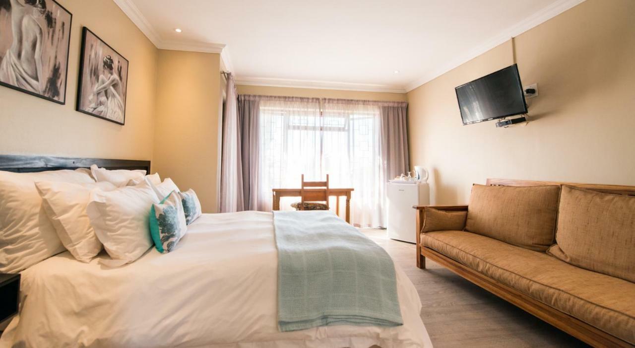 Ohannas Bnb & Self Catering Plettenberg Bay Esterno foto